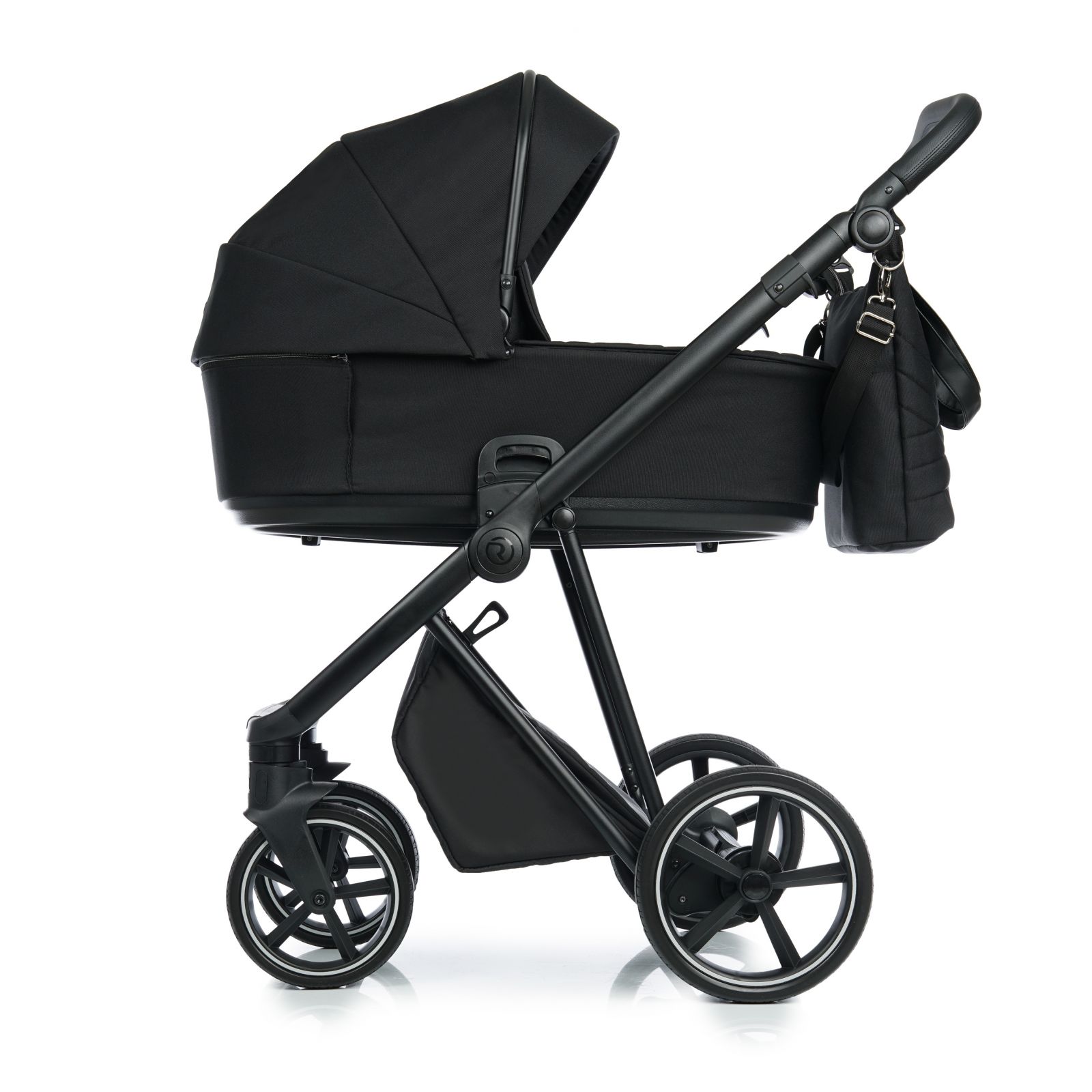 ROAN Ivi, True Black