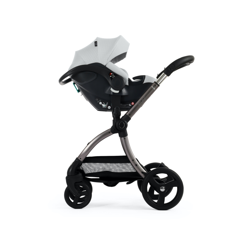 BabyStyle Egg Shell (i-Size) autosedačka, Houndstooth Silver - Special Edition 2025